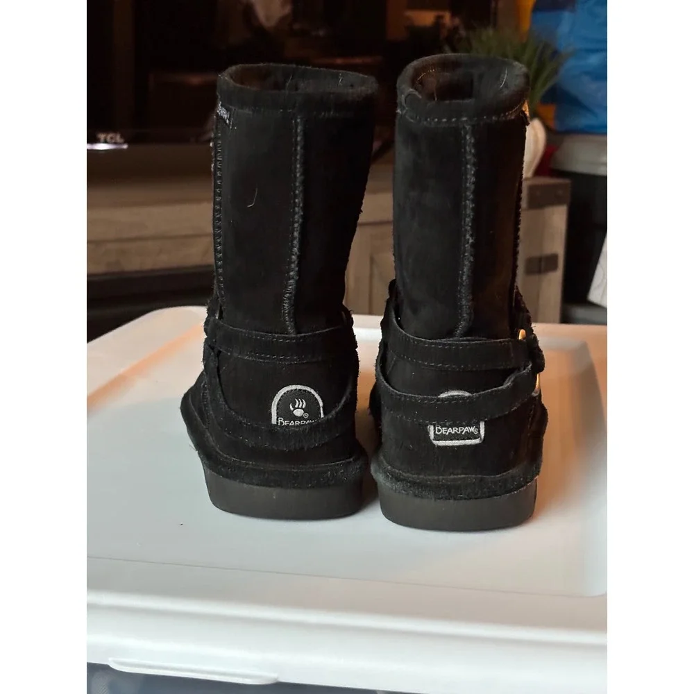 Bearpaw Youth Emma Black Suede Braided Strap O-Ring Winter Boots Size 5 Kids